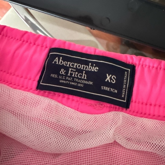 ABERCROMBIE AND FITCH WAKE BOARD SHORTS BRIGHT PINK SIZE XS - Picture 3 of 3